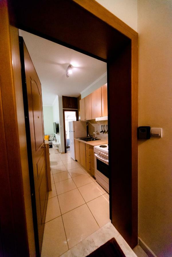 Aegean Studio By The Sea Apartment Peraia  ภายนอก รูปภาพ